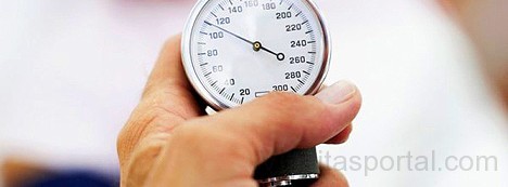 Az orvosok ezért nem is állapítanak meg magas vérnyomást addig, amíg legalább három különböző alkalommal nem mértek magas értéket.